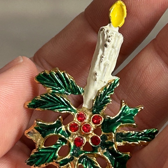 4/$50 BJ stamp Festive Candle and Holly Brooch 🎄 - Picture 6 of 7